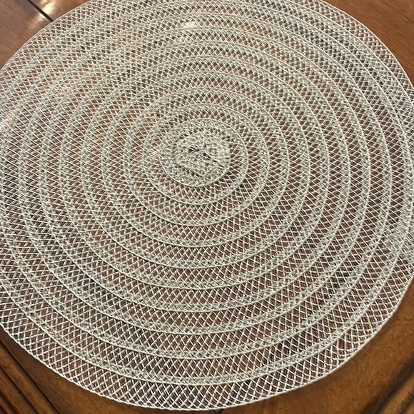 12 placemats in champagne color…$12 is final price. No lower offer accepted - Picture 3 of 8